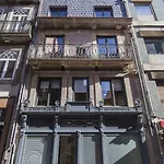 דירה Local