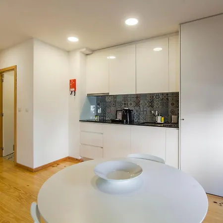 Apartment Local *