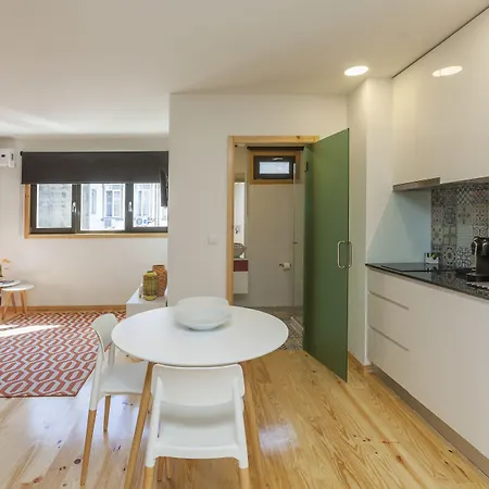 オポルト ローカル スタジオズ アパート *