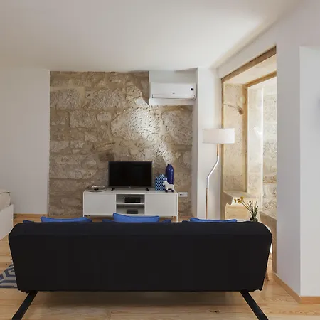 アパート オポルト ローカル スタジオズ ポルト