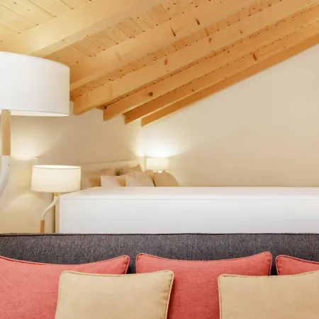 오포르토 로컬 스튜디오 *