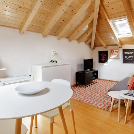 오포르토 로컬 스튜디오 *